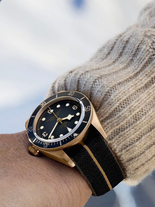 tudor-black-bay-bronze-watch-on-wrist-landscape-RW