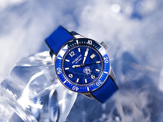 2-montblanc-1858-iced-sea-blue-christ-2